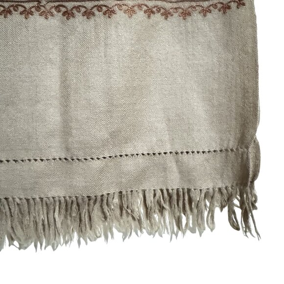 Pashmina Shawl/Scarf Cashmere Wool Womens Gray Embroidered Floral Size 71 x 28" - Picture 5 of 6